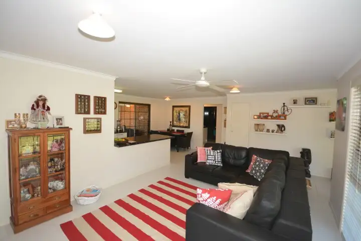 2/160 Bardon Ave, Miami QLD 4220