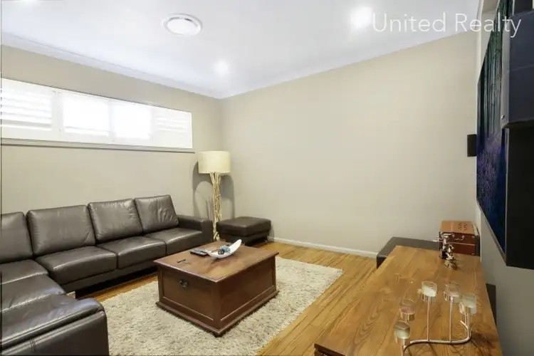 Fifth view of Homely house listing, 2 Squire Court, Carnes Hill NSW 2171