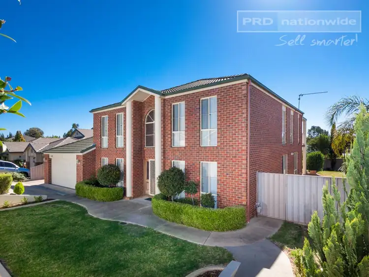 7 Lakehaven Drive, Lake Albert NSW 2650