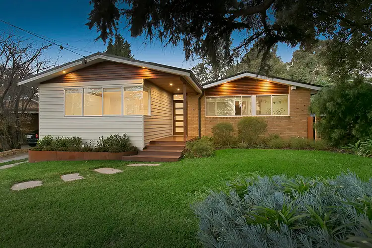 10 Longbourne Avenue, Notting Hill VIC 3168