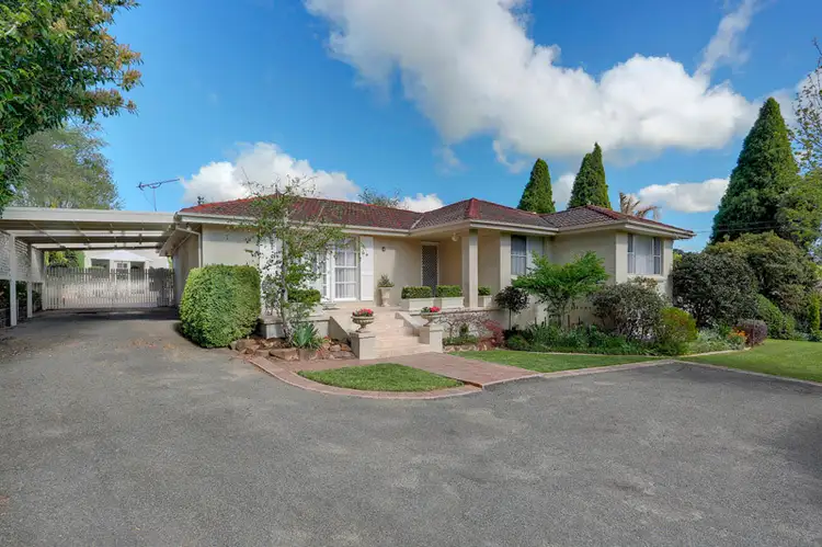 1 Dyson Place, Moss Vale NSW 2577