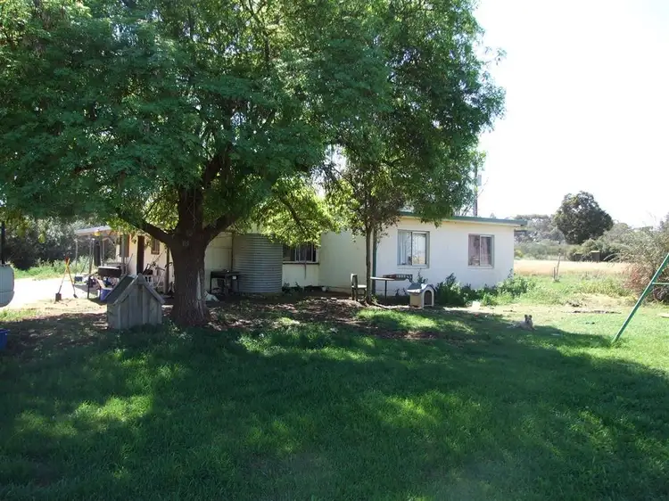 Fifth view of Homely house listing, 2 Katarapko Cr Winkie via, Berri SA 5343