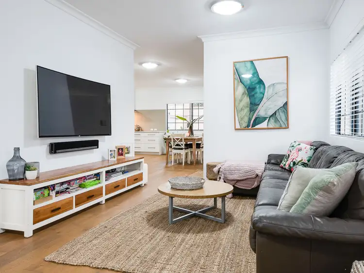 Sixth view of Homely house listing, 22 Maw Close, Palmyra WA 6157