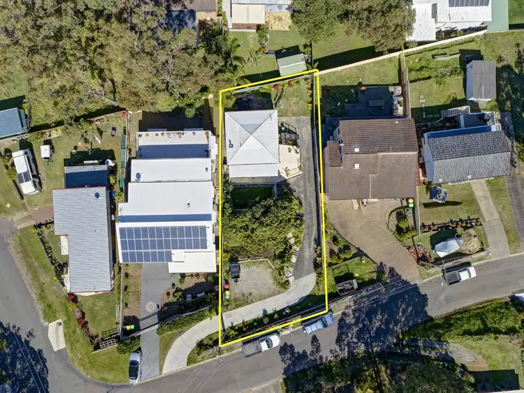 Fifth view of Homely house listing, 4 Fern Street, Arcadia Vale NSW 2283