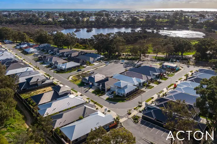 21 Gooljak Rise, Lakelands WA 6180