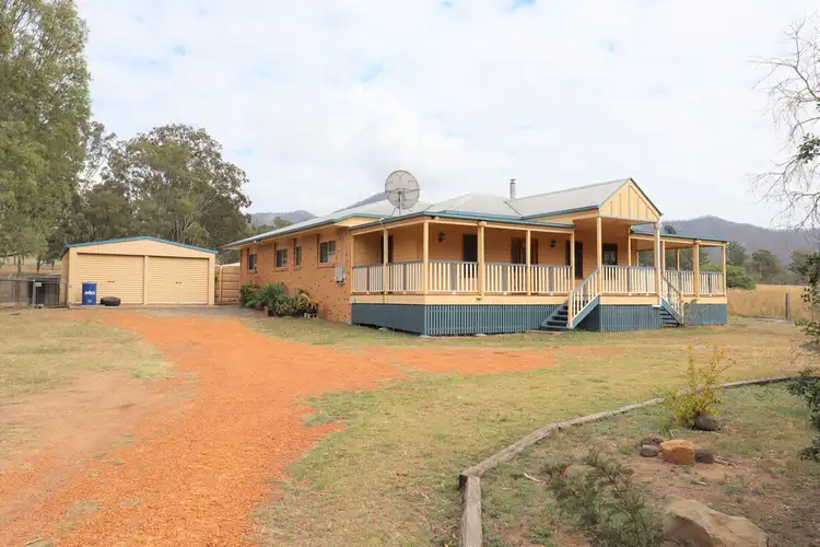 4 Dippel Road, Thornton QLD 4341
