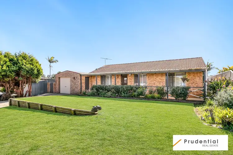 9 Hamlet Crescent, Rosemeadow NSW 2560
