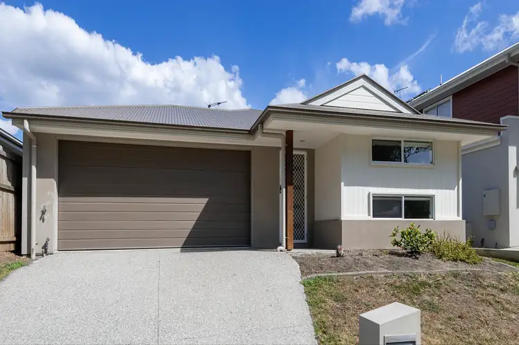 13 Falkland Street West, Heathwood QLD 4110