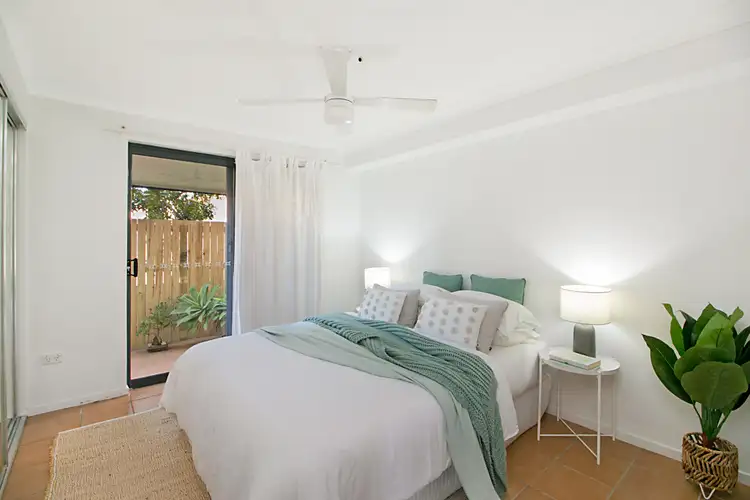 Sixth view of Homely unit listing, 2/2 Gibson St, Bilinga QLD 4225