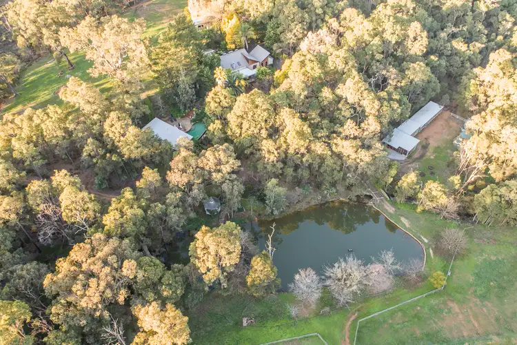 5 Vernon Avenue, Mundaring WA 6073