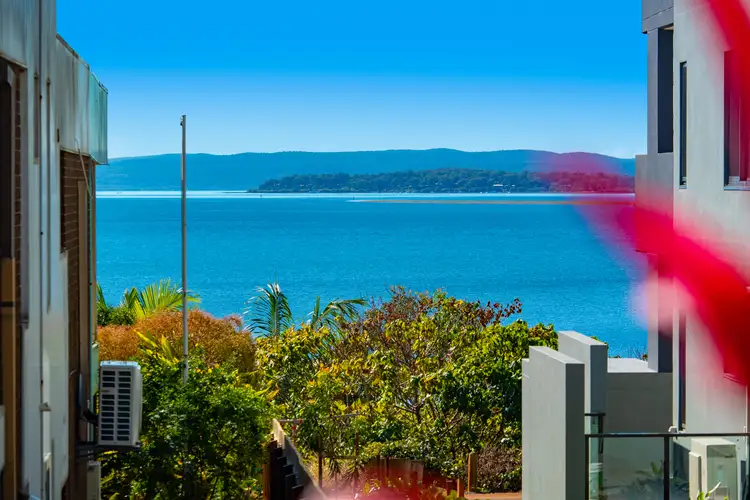 1/152 Broadwater Terrace, Redland Bay QLD 4165