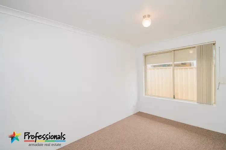 10 Higgs Court, Brookdale WA 6112