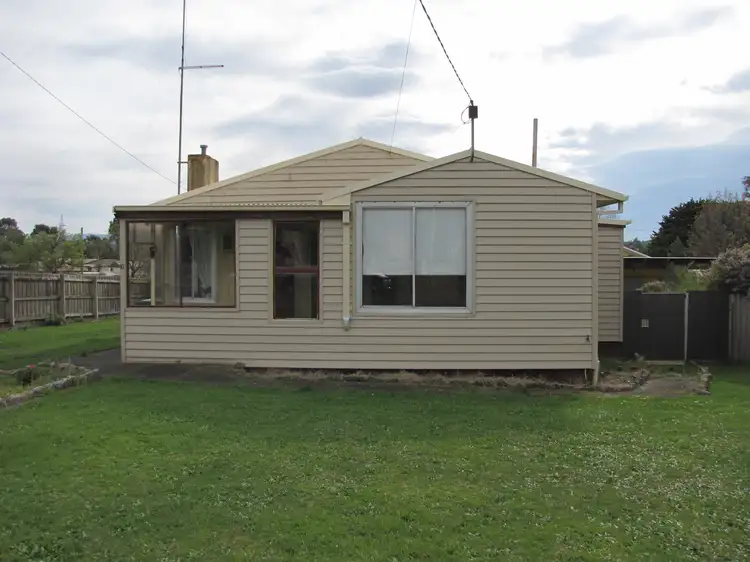 10 Koornalla Street, Newborough VIC 3825