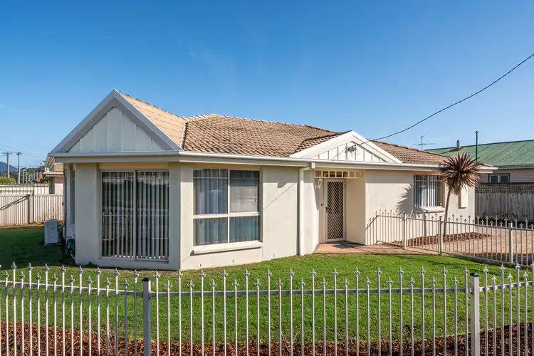 Unit 1 - 1 Tasma Parade, West Ulverstone TAS 7315