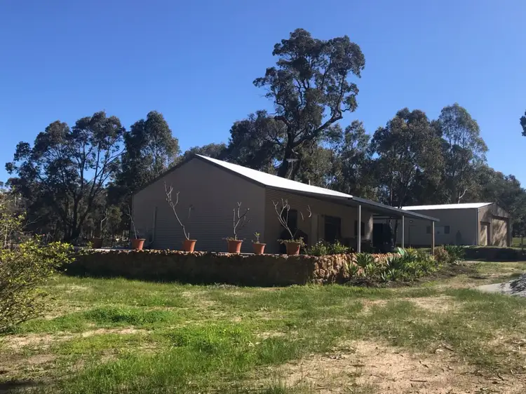 100 Tamma Road, Bakers Hill WA 6562