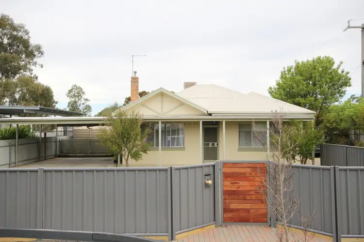 68 & 68A Wiliams Road, Horsham VIC 3400