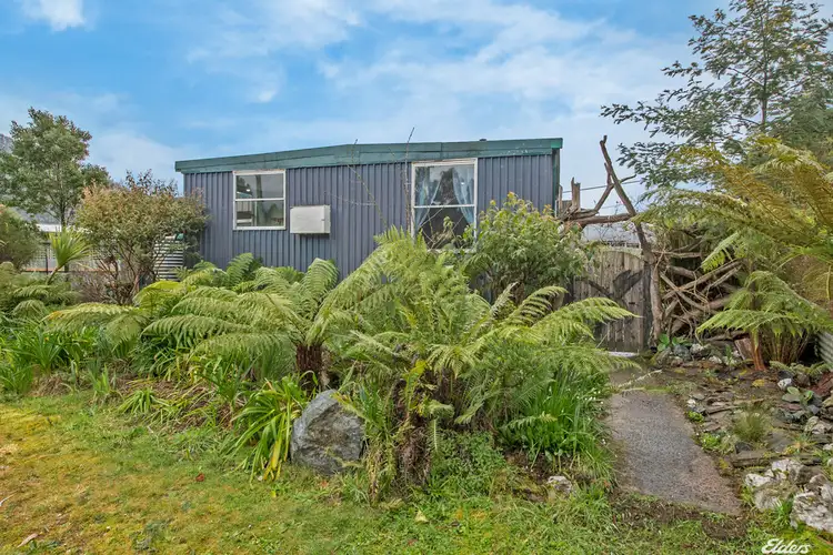 5 Bluff Street, Tullah TAS 7321