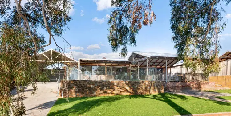 25 Ind Street, Lesmurdie WA 6076