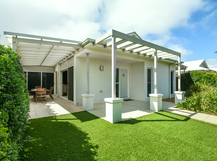 Main view of Homely unit listing, 2/15 Arthur Street, East Toowoomba QLD 4350