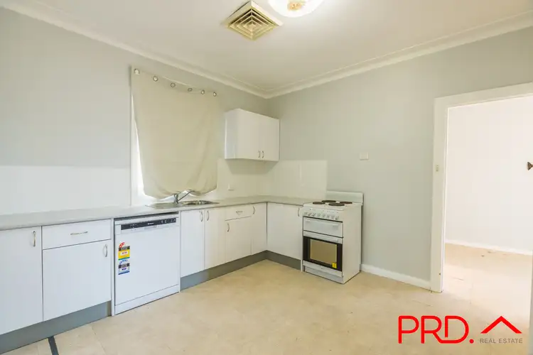 Sixth view of Homely house listing, 8 Hilton Street, South Tamworth NSW 2340