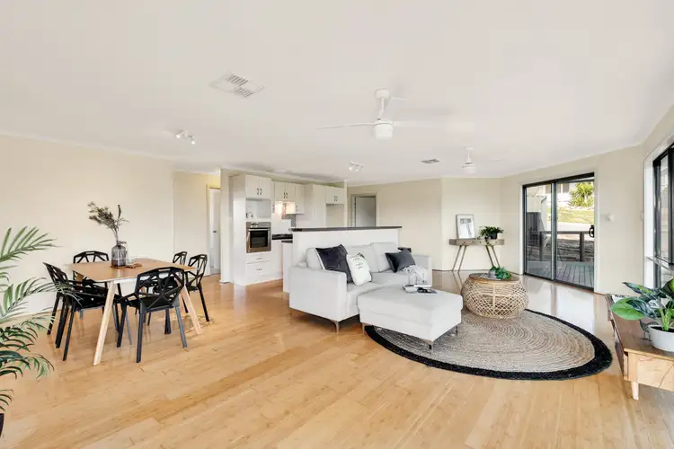 Sixth view of Homely house listing, 4 Rogana Crescent, Hallett Cove SA 5158