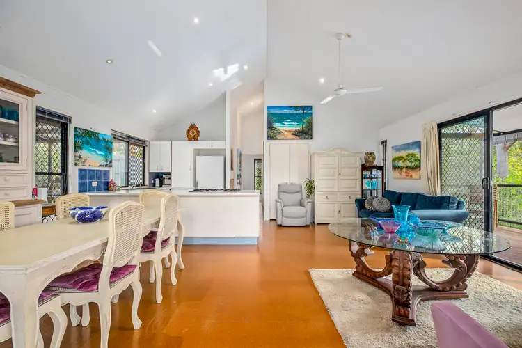 94 Highfield Rise, Pomona QLD 4568