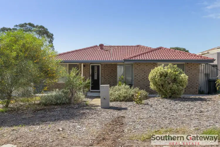 Second view of Homely house listing, 7 Brignell Gardens, Parmelia WA 6167