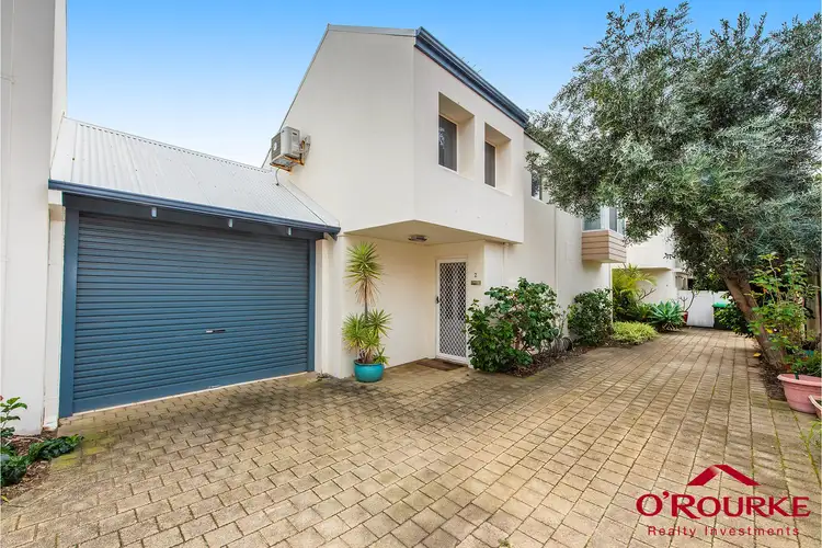 2/18 Hinderwell Street, Scarborough WA 6019
