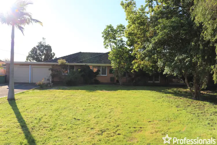 116 Lowanna Way, Armadale WA 6112