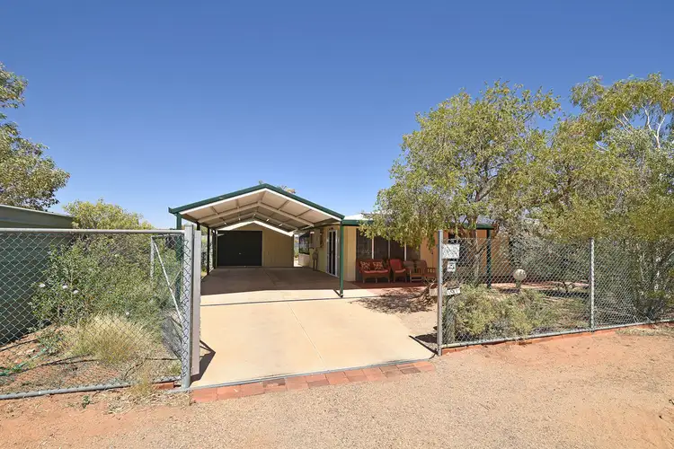 90 Kurrajong Drive, East Side NT 870