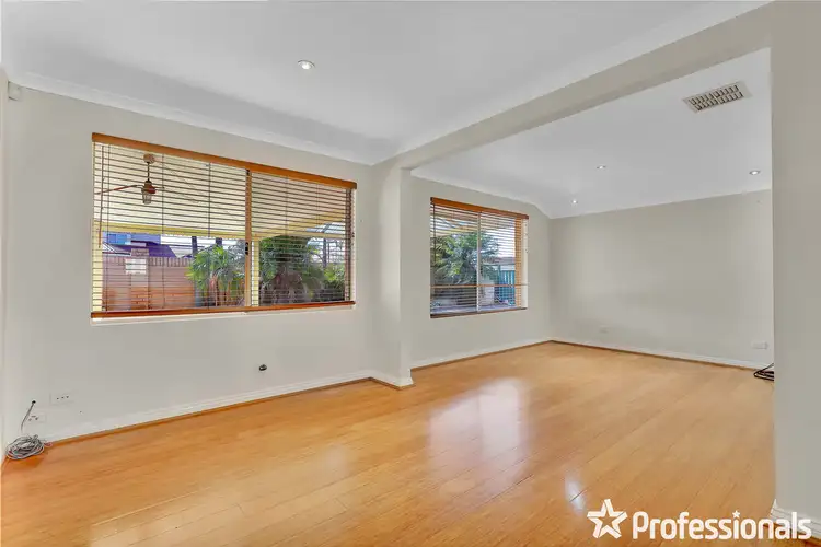 Seventh view of Homely house listing, 2 Frampton Crescent, Canning Vale WA 6155