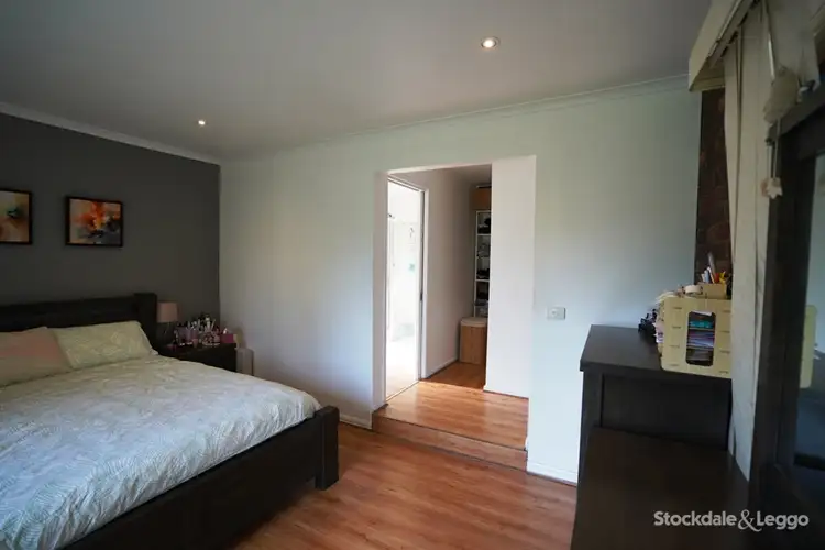 Fifth view of Homely house listing, 17 Bush Court, Langwarrin VIC 3910