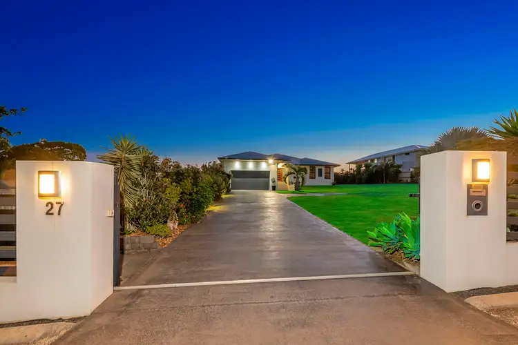 27 Finemore Crescent, Qunaba QLD 4670