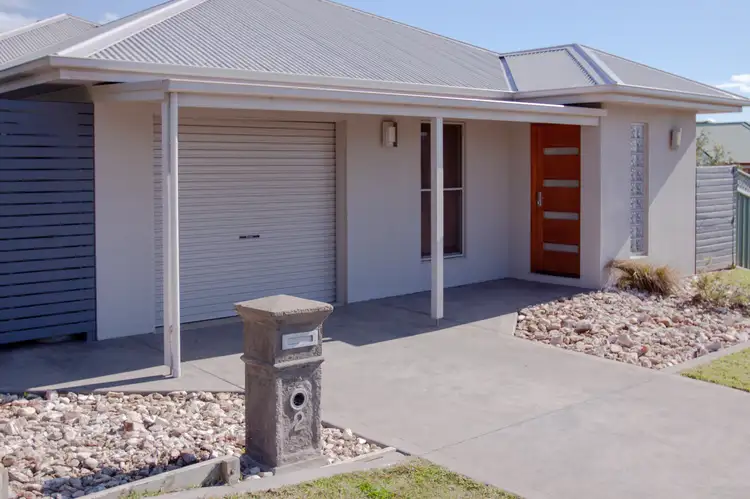 2 Acacia Grove, Mudgee NSW 2850