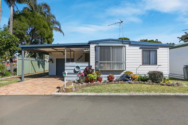 Second view of Homely house listing, 98 Lakeline Drive, Kanahooka NSW 2530