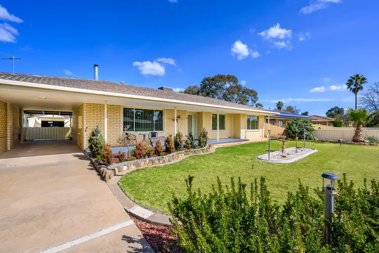 98 Kennedy Street, Howlong NSW 2643