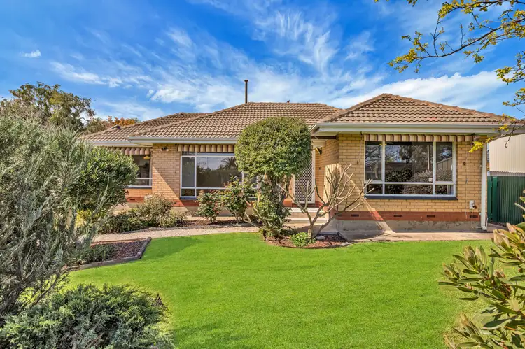4 England Avenue, Port Noarlunga SA 5167