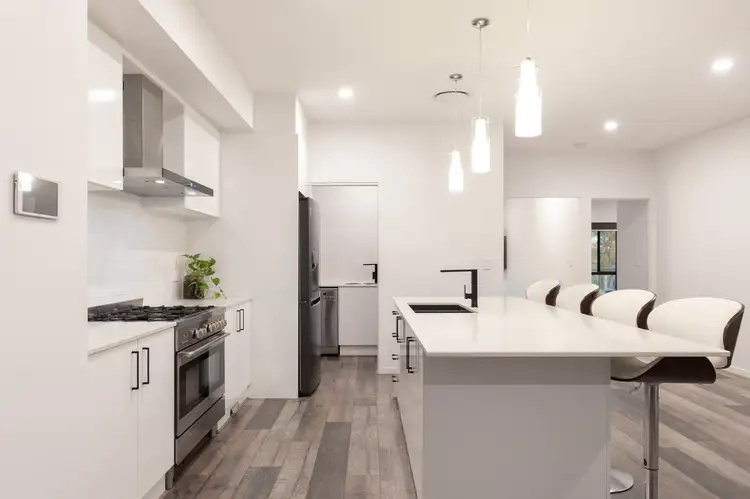 18 Sturt Place, Upper Kedron QLD 4055