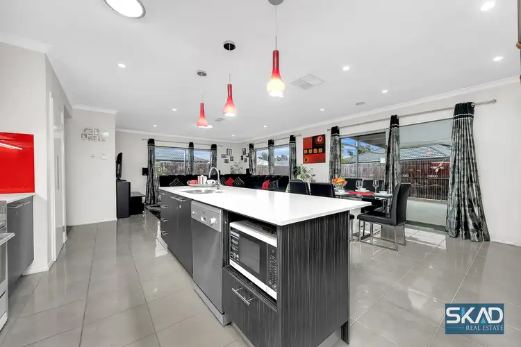 Sixth view of Homely house listing, 4 Oakgrove Drive, Craigieburn VIC 3064