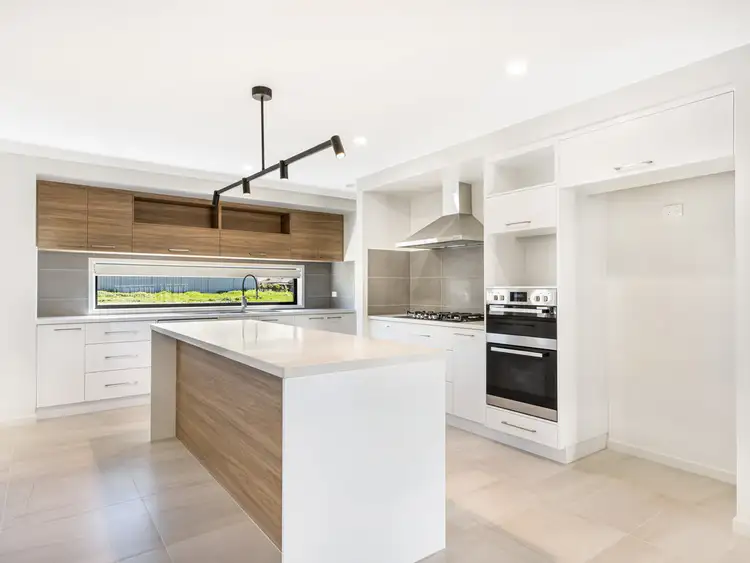 Second view of Homely house listing, 1 Hearst Court, Wodonga VIC 3690