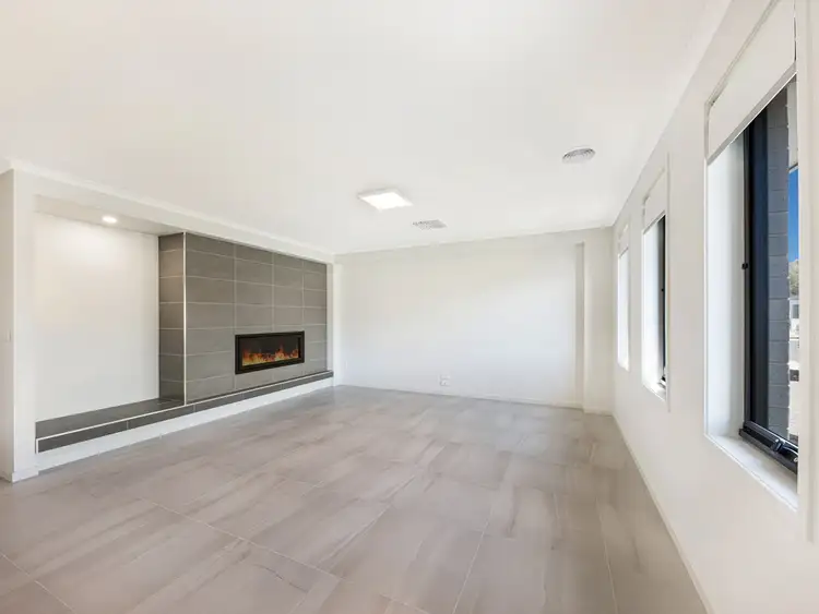 Sixth view of Homely house listing, 1 Hearst Court, Wodonga VIC 3690