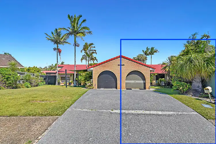 1/6 Vona Place, Labrador QLD 4215