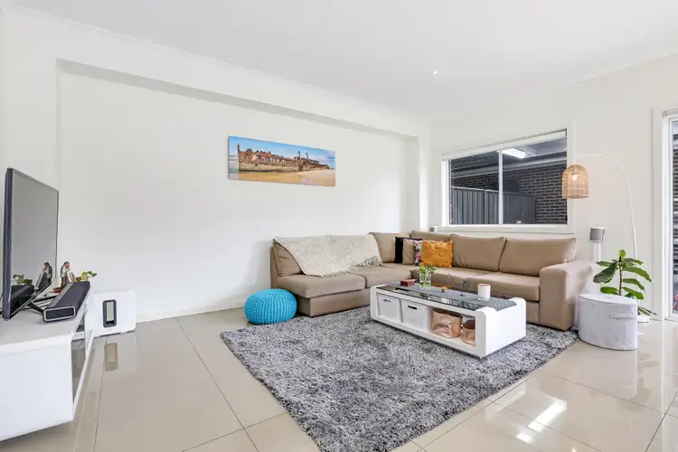 Third view of Homely house listing, 2/9 The Arches, Kanahooka NSW 2530