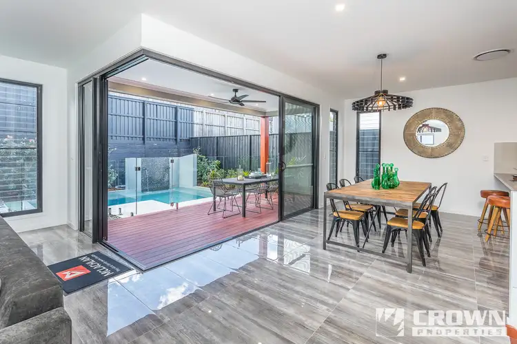 10 Sturt Place, Upper Kedron QLD 4055