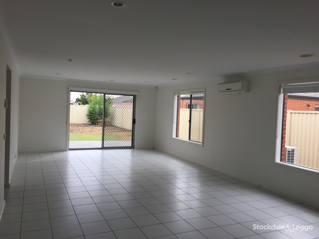 Fourth view of Homely house listing, 4 Kosciuszko Crescent, Shepparton VIC 3630