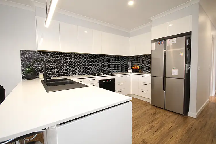 Second view of Homely house listing, 1/27 Derry Parade, Horsham VIC 3400