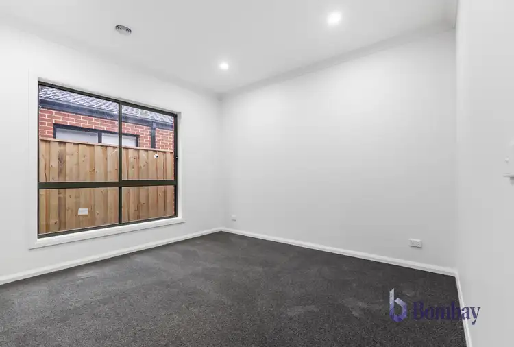 Seventh view of Homely house listing, 5. Riverglen Drive, Craigieburn VIC 3064
