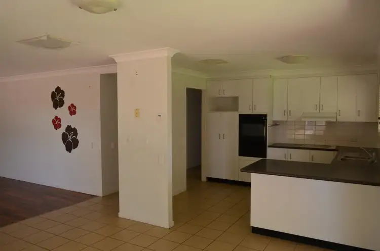 Sixth view of Homely house listing, 5 Crozier Crescent, Emerald QLD 4720