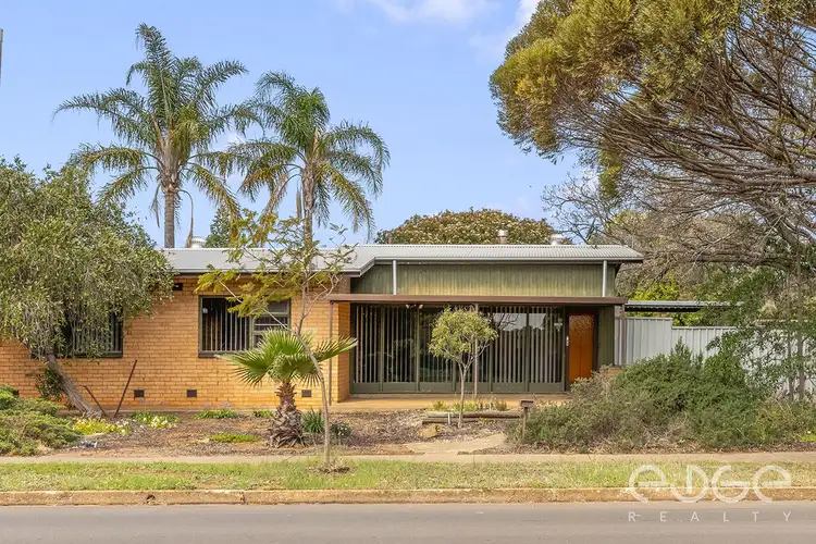 8 Peterswool Road, Elizabeth Park SA 5113