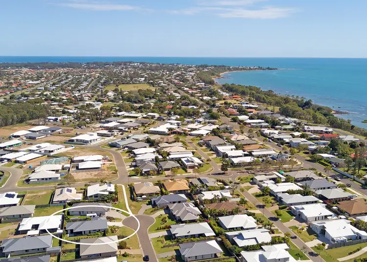 Fifth view of Homely house listing, 10 Spyglass Court, Pialba QLD 4655